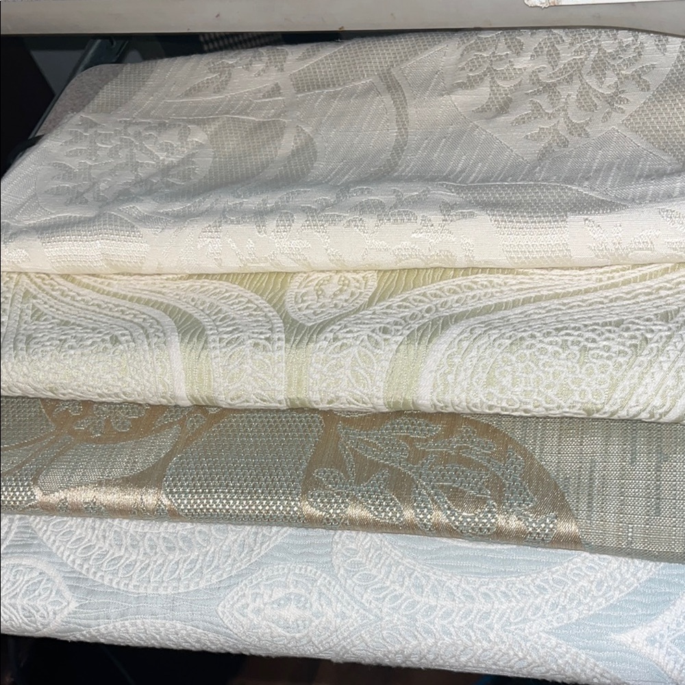 Elegant Brocade Fabric Set of 4 dish towels